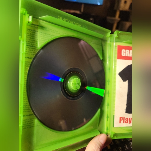 Game - Ark Survival Evolved for Xbox One - Picture 2 of 3